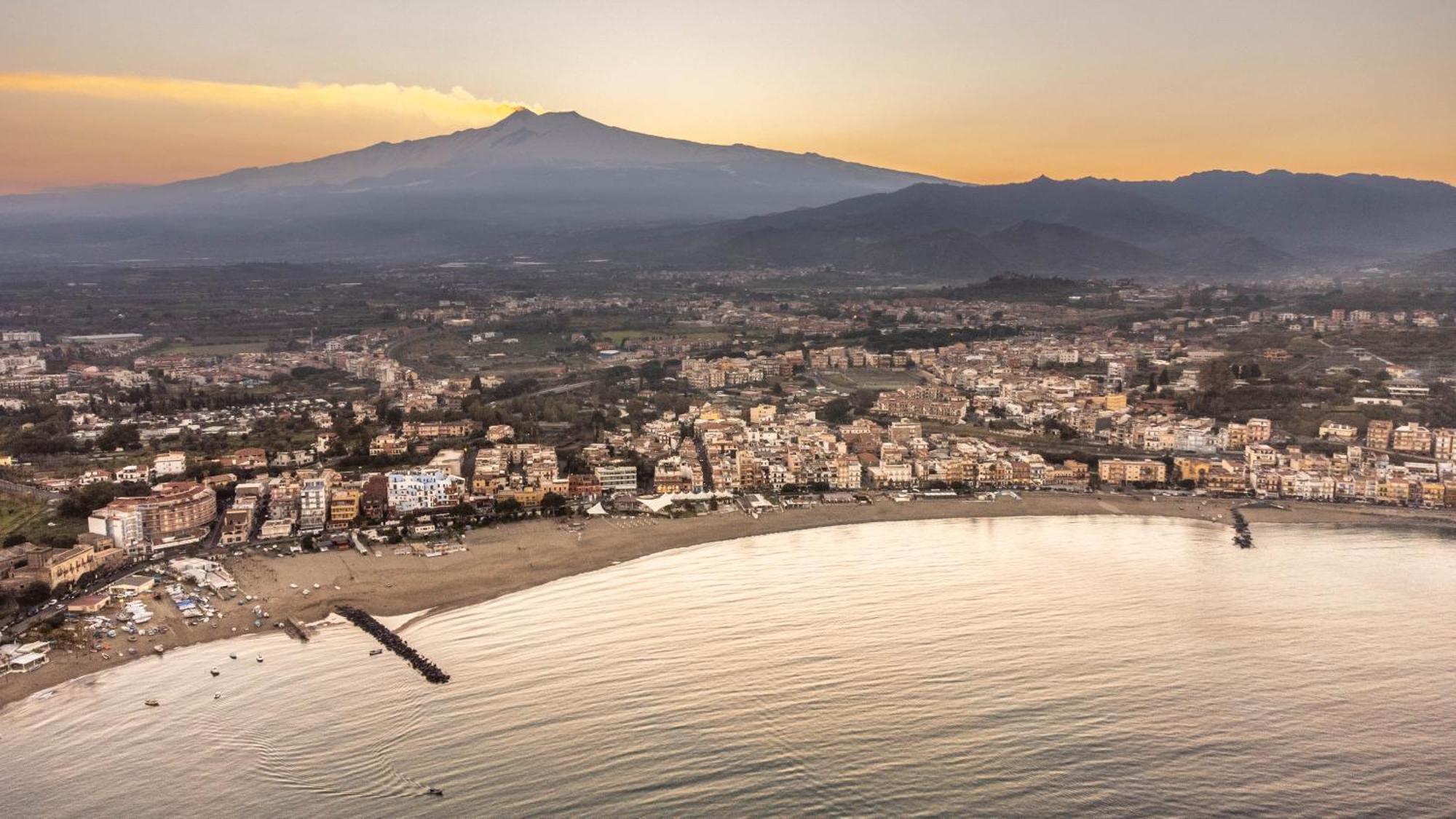 Camurria Apartments Giardini-Naxos Kültér fotó